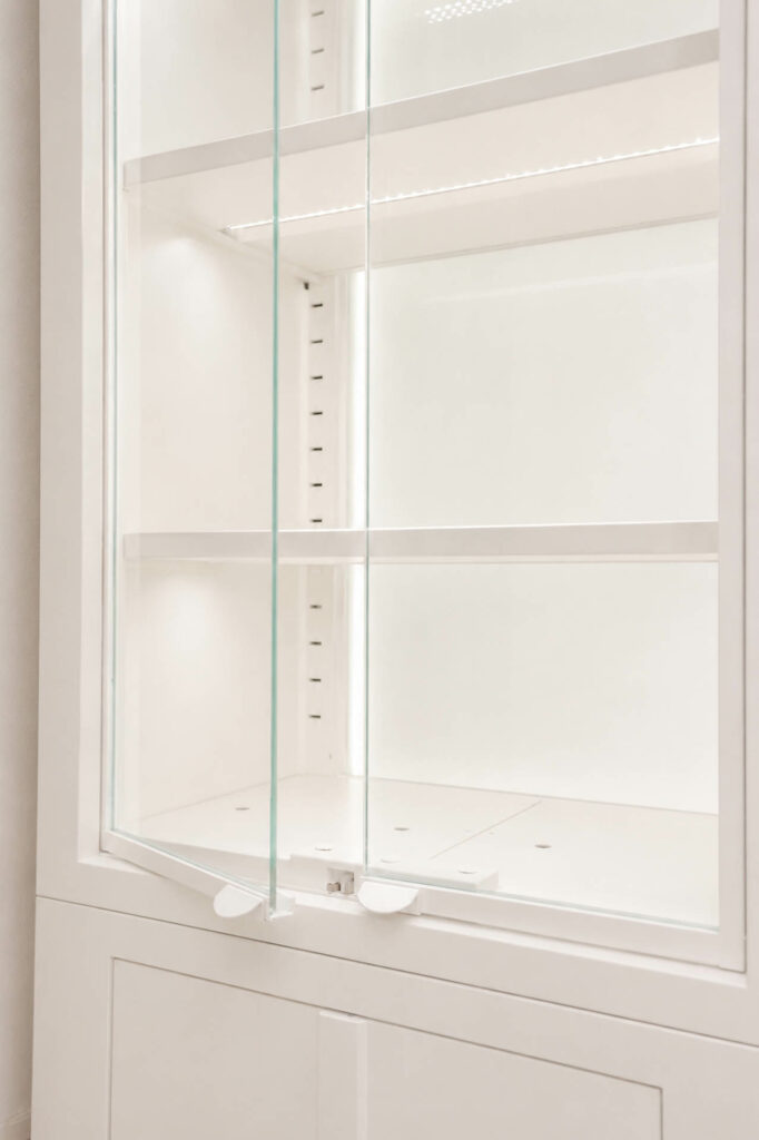 vitrine-securisee-bijouterie-detail-verre-securise-toltec-s